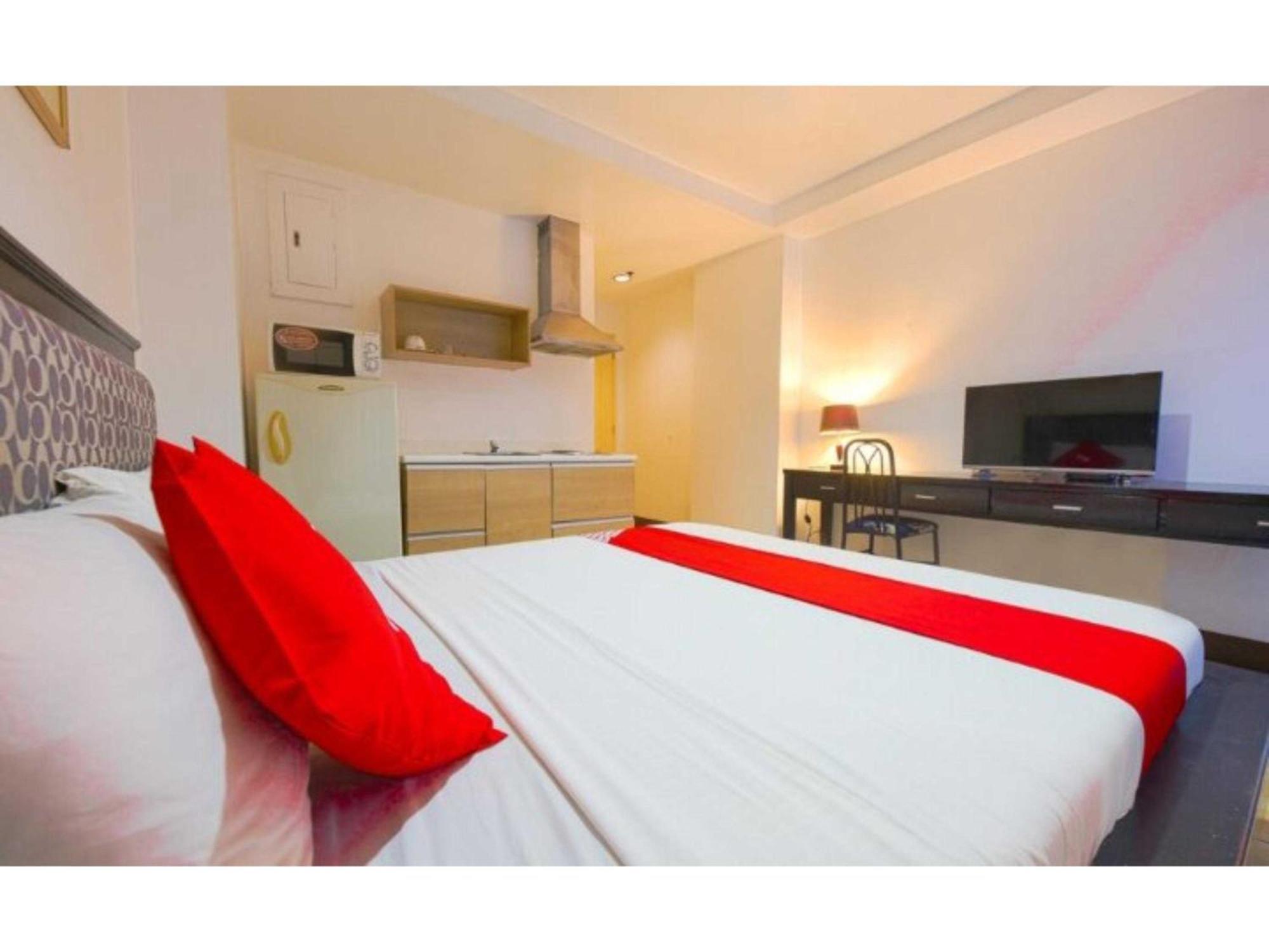 Oyo 769 Poblacion Suites Polaris Makati City Exteriér fotografie