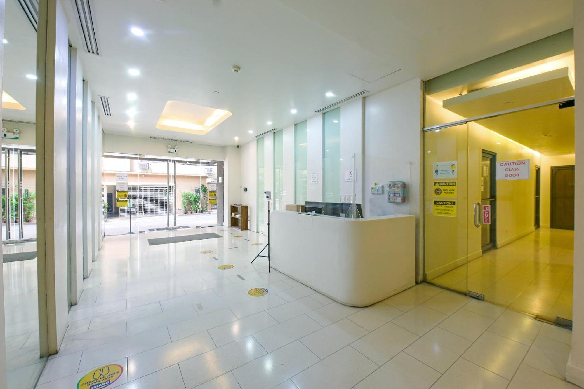 Oyo 769 Poblacion Suites Polaris Makati City Exteriér fotografie