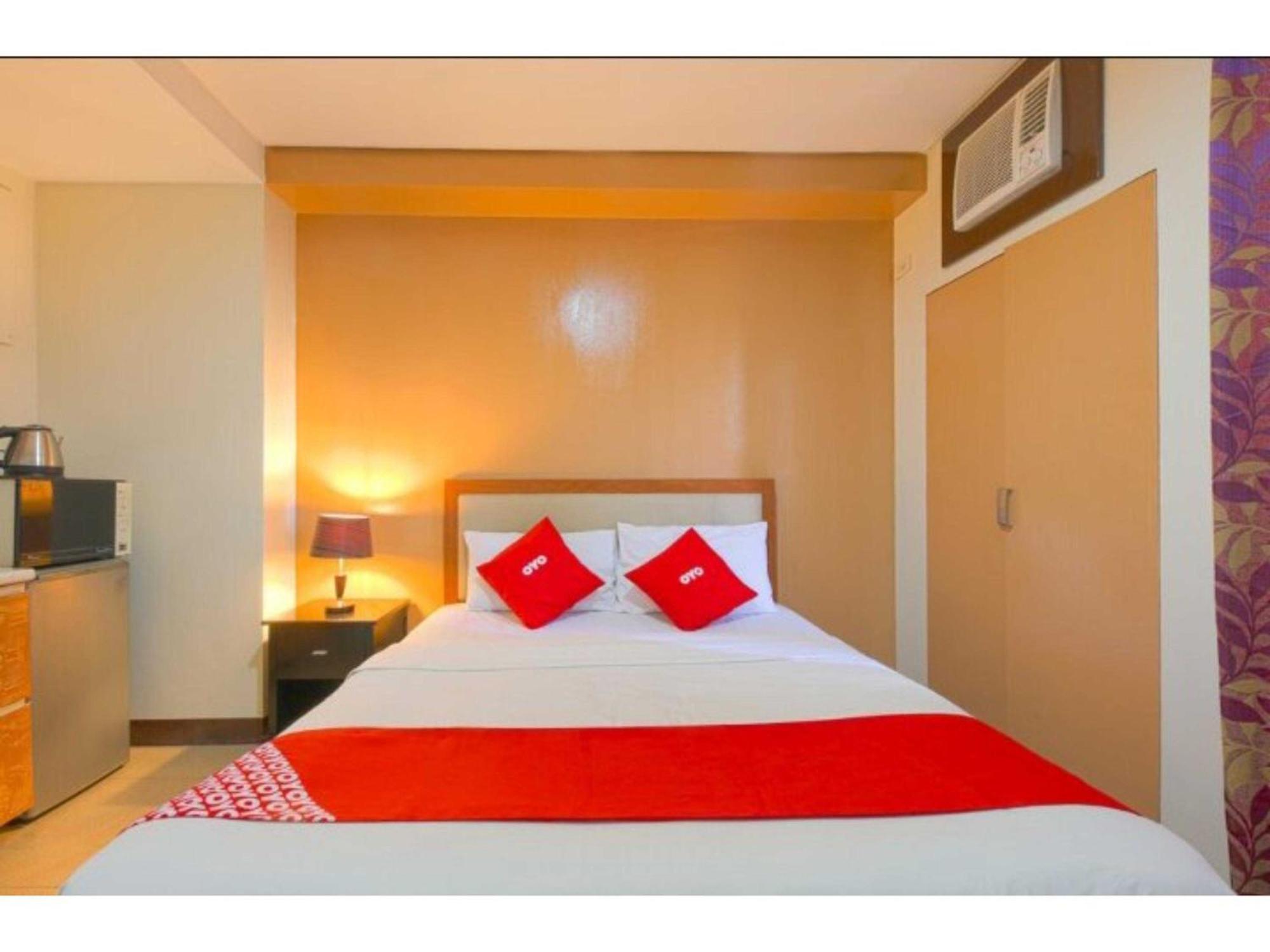 Oyo 769 Poblacion Suites Polaris Makati City Exteriér fotografie